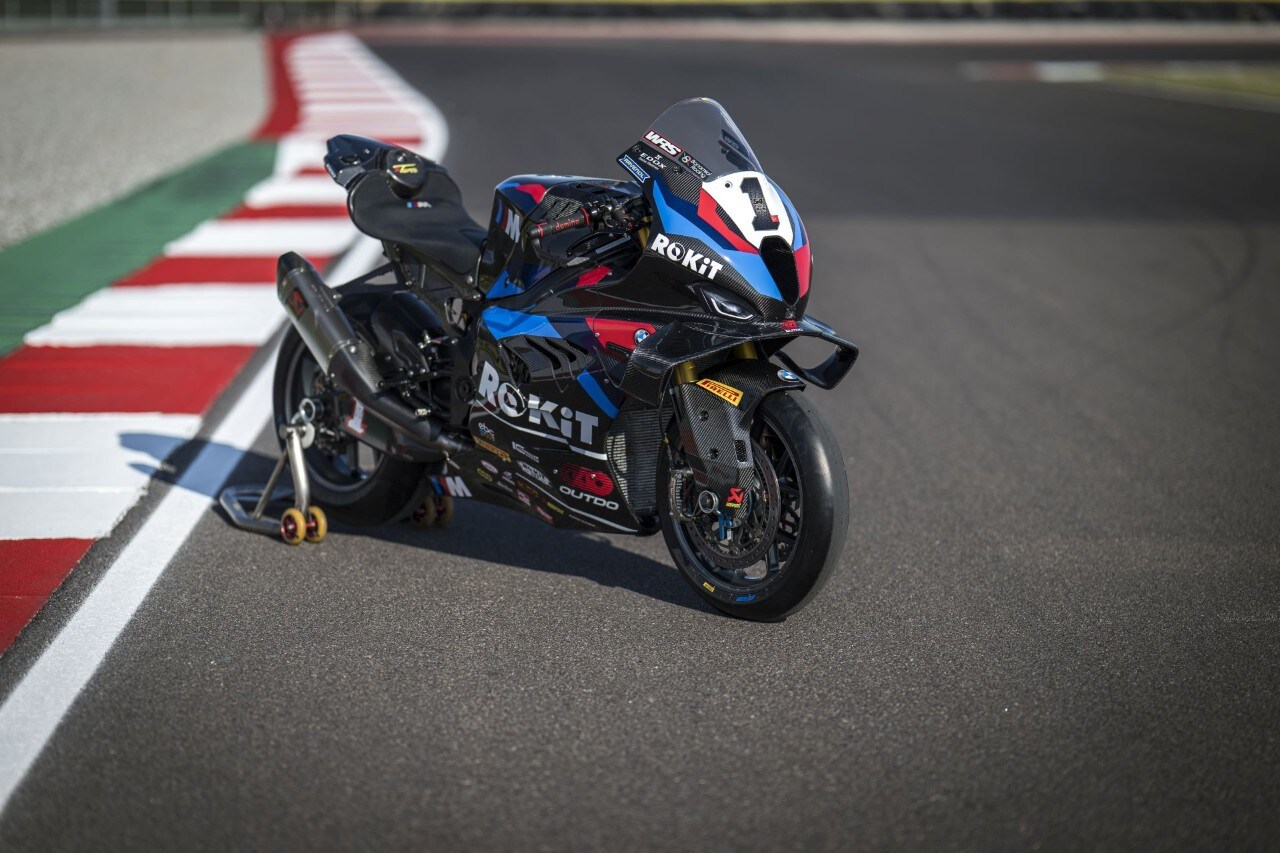 DueruoteTG #238 - Abbiamo guidato in pista la BMW che corre in SBK! 